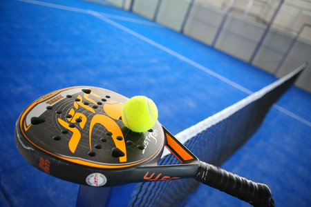 Cupón de descuento y varias ofertas muy atractivas en palas de pádel en la tienda deportiva ofertasdepadel.com