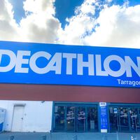 Las rebajas de Decathlon venden la bicicleta eléctrica perfecta con gran autonomía, ruedas todoterreno y a mitad de precio 