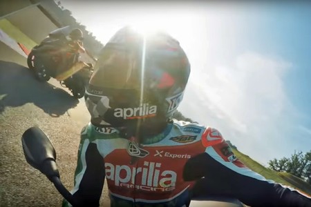 Esto es lo que pasa cuando dejas un Piaggio MP3 a los pilotos de Aprilia en MotoGP