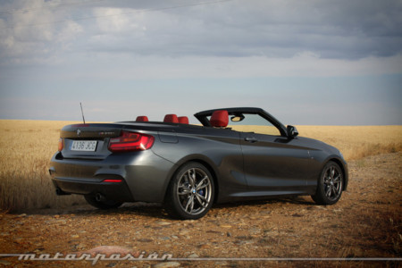 BMW M235i Cabrio 23