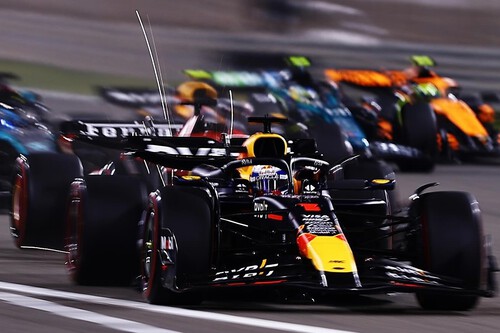 Max Verstappen gana su vigésima carrera de 2023 y Carlos Sainz se reivindica en Ferrari en el estreno de la F1