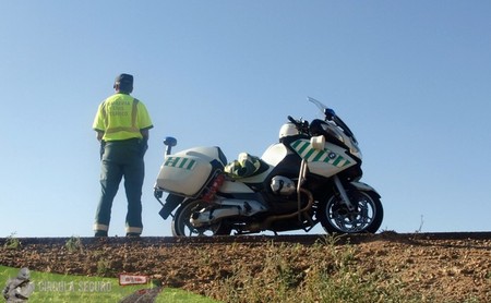 Pierden todos los puntos y los pilla la Guardia Civil conduciendo justo antes de recuperarlos