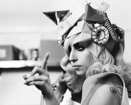 ¿Eres de Croacia? Pues Lady Gaga quiere verte el pajarito