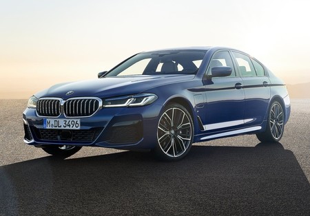Bmw 5 Series 2021 1280 04