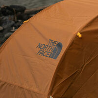 The North Face liquida el precio de su chaqueta tipo gabardina más calentita: ahora al 50% de descuento 