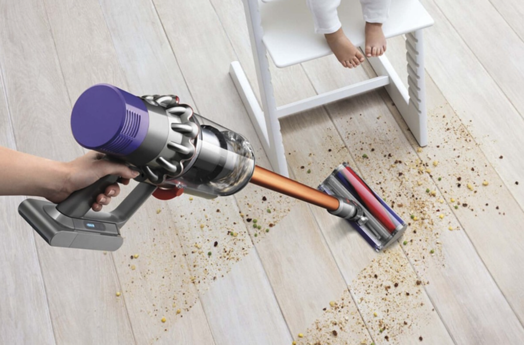 No es un error: MediaMarkt liquida la aspiradora Dyson más buscada del año pasado por potencia y autonomía 