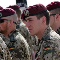 Si la pregunta es cómo blindar Europa ante la amenaza de Putin, Alemania lo tiene claro: crear una "mili" voluntaria