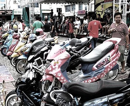 Miri City Bike Week, el tuning llevado al extremo sobre un Scooter