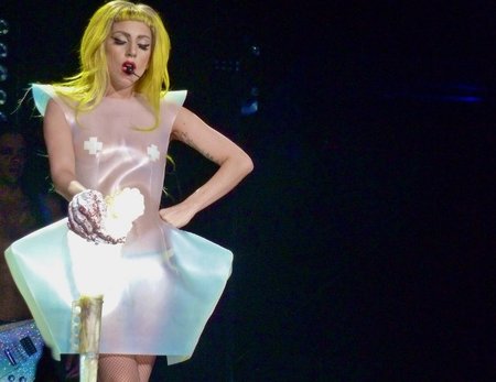 Lady Gaga: sexo, drogas... ¿y religión?