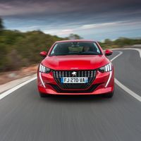 El Peugeot 208 le gana el premio de Coche del Año 2020 en Europa al Taycan y al Model 3