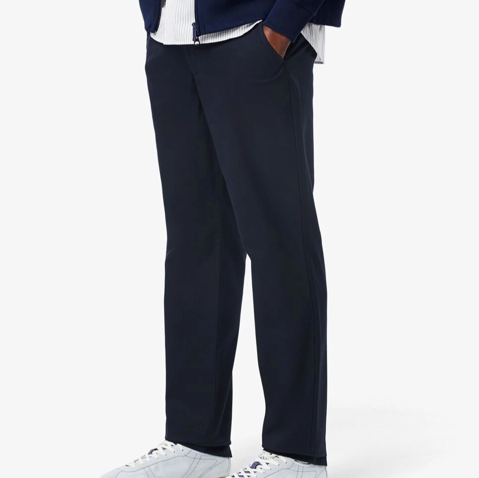 Lacoste - Pantalón de hombre chino de algodón de corte regular.