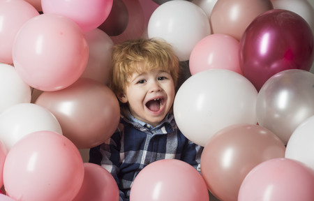 Muere asfixiado un niño de cuatro años al tragarse un globo