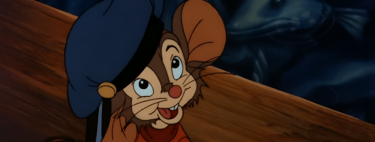 Spielberg y Don Bluth se propusieron hacer una de las películas de animación más traumáticas y lo consiguieron. He vuelto a ver Fievel y el nuevo mundo y no me extraña que nadie se acuerde de ella 