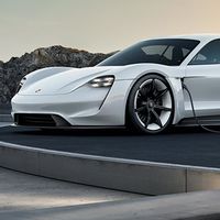 El Mission E será sólo el principio. Porsche podría estar planeando versiones coupé y convertible de su EV