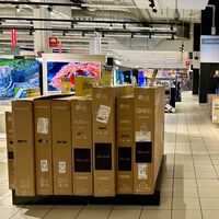 Esta tele QNED de 55 pulgadas está a precio de outlet en Carrefour y te llevas 100 euros de regalo para próximas compras