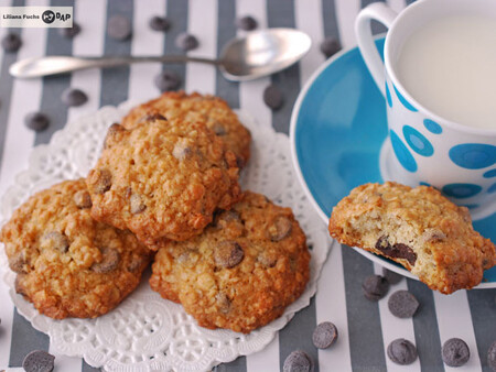 Galletas de avena con chips de chocolate, receta fácil y deliciosa
