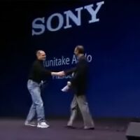 Sony ha renunciado a fabricar sus televisores para poder salvarlos. A cambio, ha adoptado el modelo que Steve Jobs perfeccionó hace dos décadas