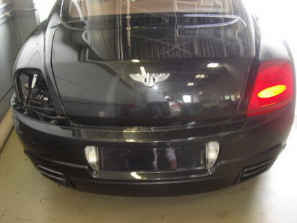 Bentley Continental GT accidente