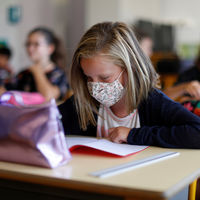 ¿Deben los países abrir más horas los colegios para atender a los niños? A vueltas con la conciliación  