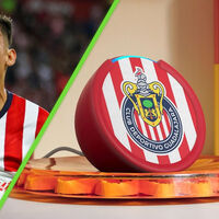 Amazon se pone futbolero y ya tiene una Alexa edición limitada de las Chivas: este es su precio