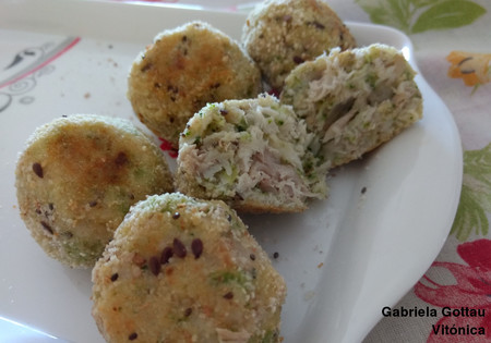 Albóndigas de merluza y brócoli: receta saludable