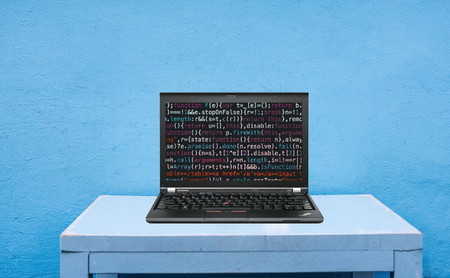 Con estos webinars online puedes aprender a programar gratis durante junio