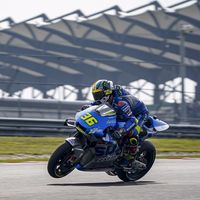 Un factor sorpresa llamado Michelin: sus nuevos neumáticos de MotoGP hacen volar a Suzuki y Yamaha