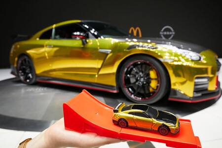 Nissan Gtr Mcdonalds 1
