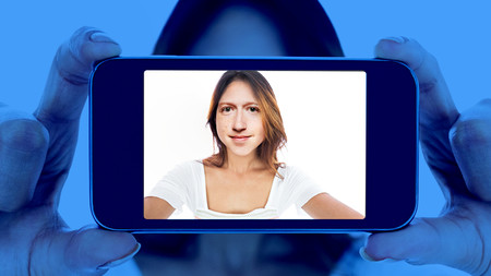 Facebook está obligando a algunos usuarios a subir un selfie para poder seguir usando la red social