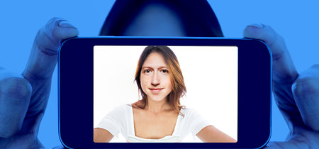Facebook está obligando a algunos usuarios a subir un selfie para poder seguir usando la red social