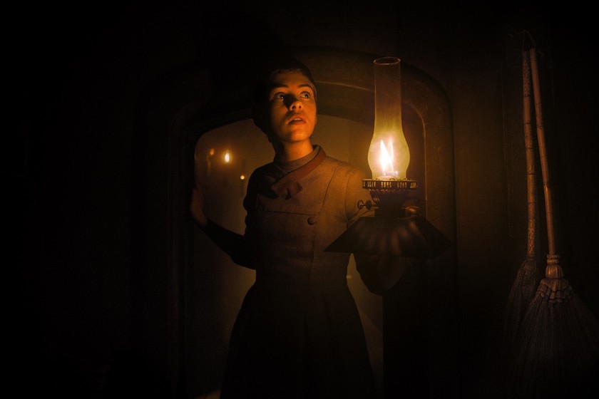 'Gretel y Hansel' (2020) crítica: un exquisito cuento de horror lleno