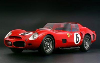 7 millones de euros por un Ferrari 330 TRI/LM,