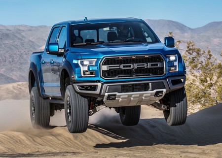 ¿Una Ford Raptor V8? Al parecer la marca estadounidense estaría trabajando en ella