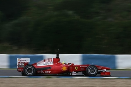 f1_felipe-massa-y-el-ferrari-siguen-poniendo-alerta-a-todos-con-su-buen-rendimiento.jpg