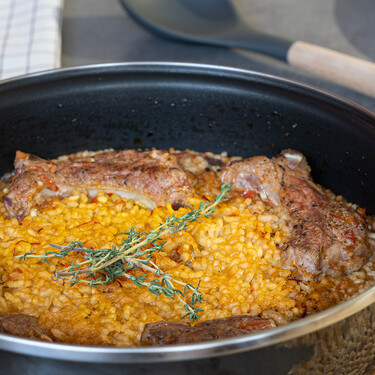 Arroz con costillas de cerdo, una receta fácil y sabrosa para coronarse cada domingo