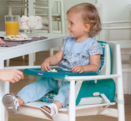Comiendo en familia... no sin mi silla elevadora