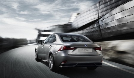 Lexus ha dicho adiós al diésel