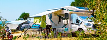 Los expertos coinciden: lo estábamos haciendo mal con los parasoles en las camper. La ciencia dice que hay que ponerlos por fuera