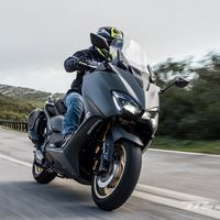 El nuevo Yamaha TMAX 560 ya tiene precio y sí, es más caro que el TMAX 530, pero sólo 200 euros