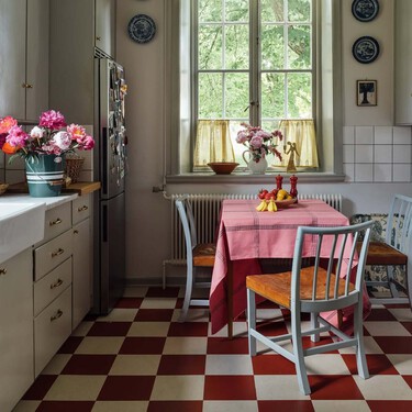 Una cortina manchega de toda la vida convertida en mantel: así es el nuevo invento de Zara Home ideal para las casas de pueblo 