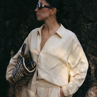 Ya están en Zara los nuevos conjuntos cómodos y elegantes para llevar a la oficina en primavera (y reutilizar en verano) 