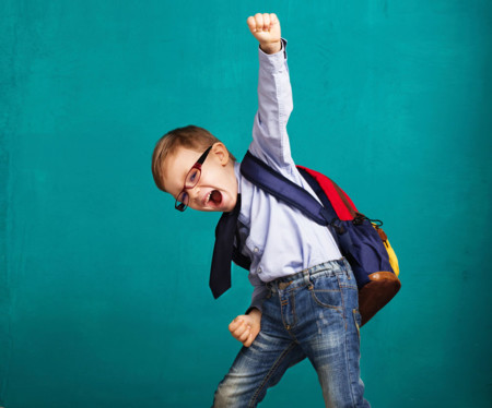 El peso de las mochilas ¿es el culpable de problemas y dolores de espalda en los niños?