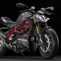 Ducati ya trabaja en una Panigale V4 desnuda para Pikes Peak: ¿es el retorno de la Ducati Streetfighter?