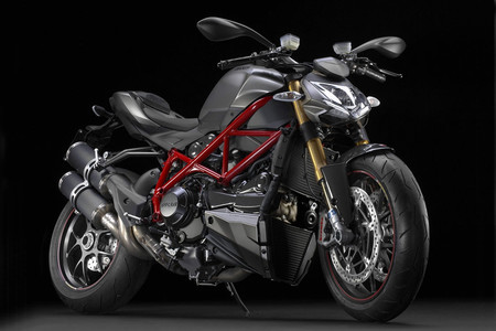 Ducati ya trabaja en una Panigale V4 desnuda para Pikes Peak: ¿es el retorno de la Ducati Streetfighter?
