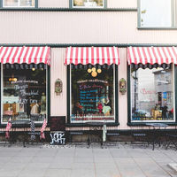 Las rebajas ya no atraen al consumidor que no ahorra para este momento 