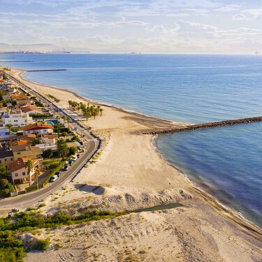 El pueblo más bonito de Castellón tiene un casco antiguo medieval, playas eternas y yacimientos milenarios