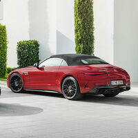 El Mercedes-AMG SL ya tiene precio, y arranca (de momento) por 6.600 euros menos que un Porsche 911 Carrera 4 GTS Cabriolet