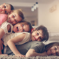 Familia numerosa: qué tipos existen y requisitos para obtener tu título