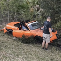¿Será buena idea ponerle motor de Hellcat a un MX-5? Este ejemplar que terminó en una zanja te contesta