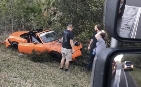 ¿Será buena idea ponerle motor de Hellcat a un MX-5? Este ejemplar que terminó en una zanja te contesta